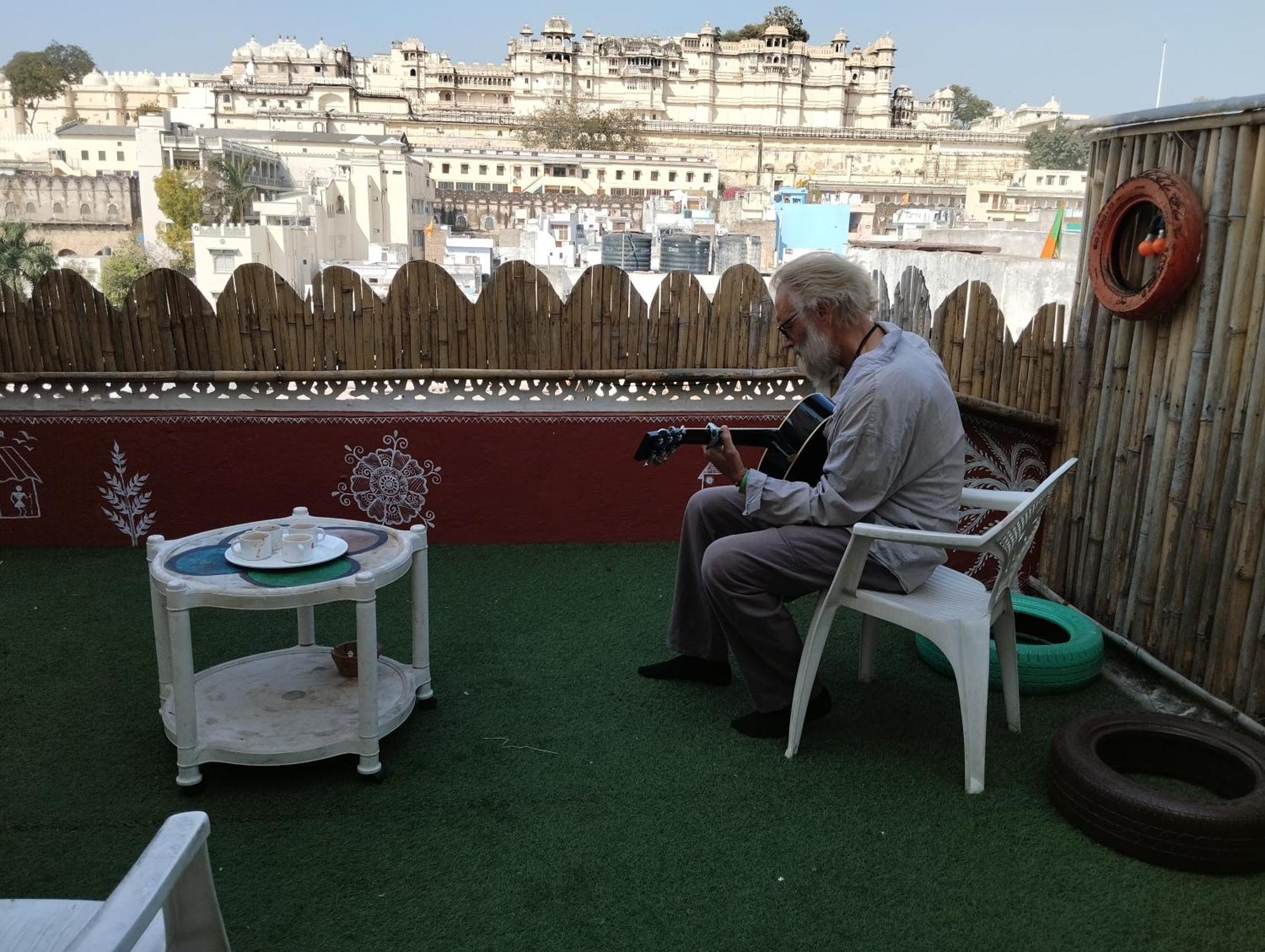 City And Palace View Guest House أُودايبور المظهر الخارجي الصورة