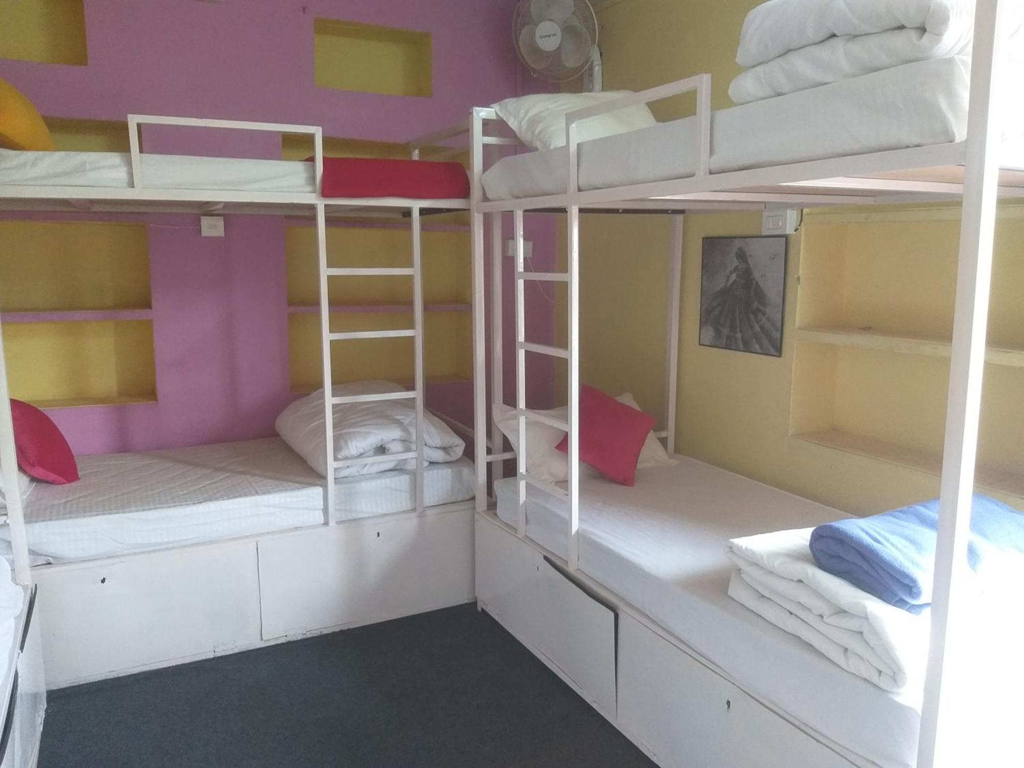 City And Palace View Guest House أُودايبور الغرفة الصورة